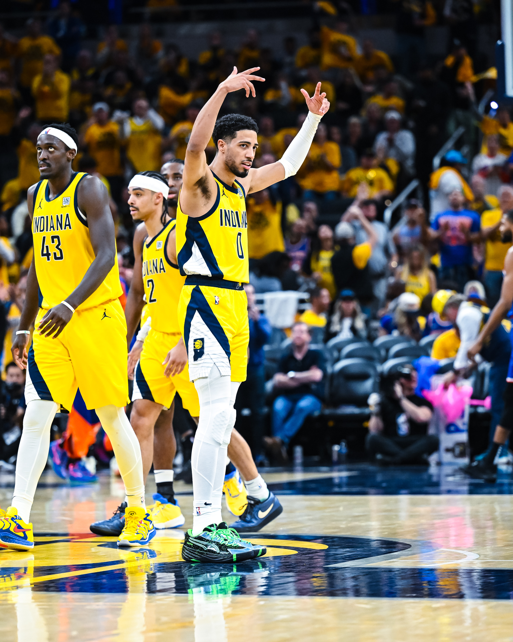 包含清晨纽约尼克斯调整名单以备NBA常规赛，遗憾出局环节打磨，态度坚定，轮换策略成焦点的词条