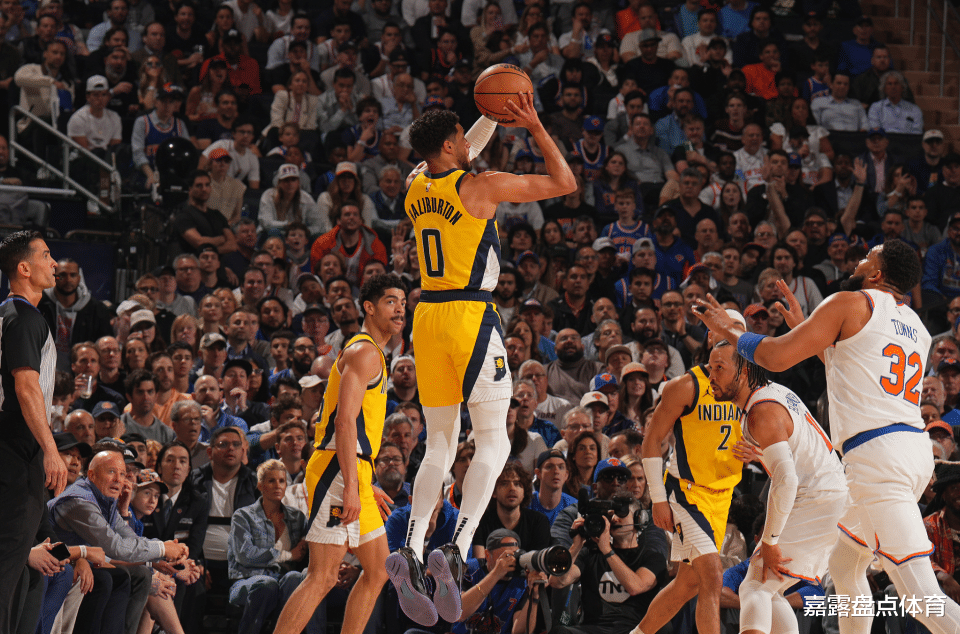 包含清晨纽约尼克斯调整名单以备NBA常规赛，遗憾出局环节打磨，态度坚定，轮换策略成焦点的词条